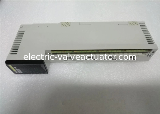 سعر جيد Schneider 140DIO33000 discrete input module Modicon Quantum 32 I 24 V DC على الانترنت