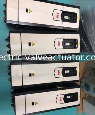 سعر جيد عاكس ABB ACS880-01-105A-3 عاكس تردد ثلاثي المراحل لتحكم المحرك 50 هرتز على الانترنت