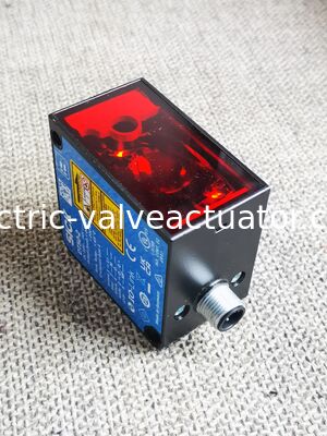 سعر جيد SICK DT50-2B215252 جهاز استشعار المسافة بالليزر على الانترنت