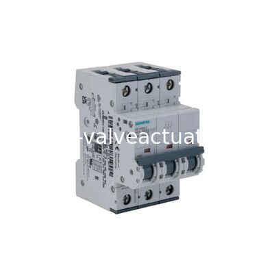 سعر جيد Siemens 136-07-818 SENTRON C-Type Miniature Circuit Breaker | 3-Pole Electrical Protection على الانترنت